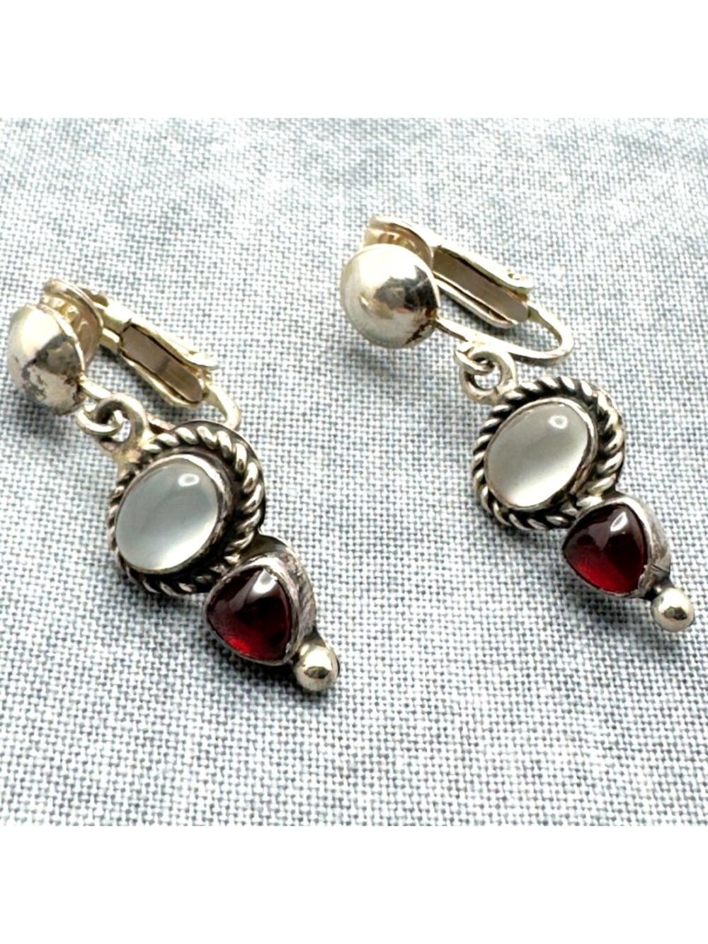 Geneva Apachito Navajo Sterling Silver Moonstone Garnet Clip On Earrings SIGNED